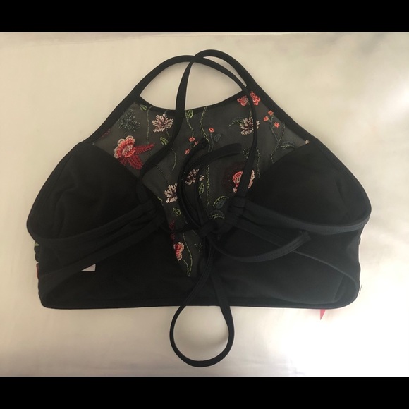 Xhilaration Floral Bikini Top - Picture 2 of 4